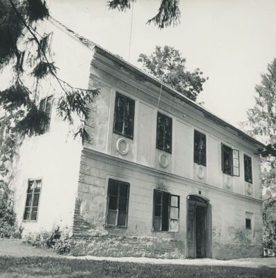 Oratje (KIrapinske Toplice) - Kurija Pisačića-Hižanovečkih, vanjština