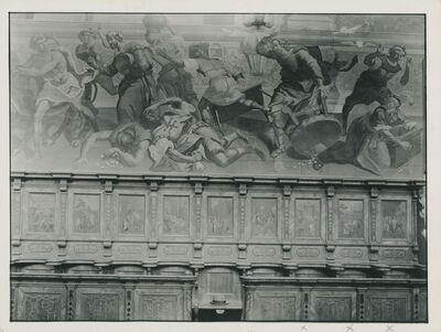 Lepoglava - Župna crkva, zidne slike i klupe u svetištu