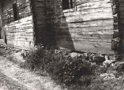 Lijevi Štefanki - Crkva sv. Jurja, pobočna strana, detalj