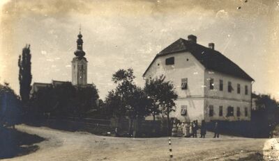 Jastrebarsko - Župna crkva sv. Nikole, župni dvor