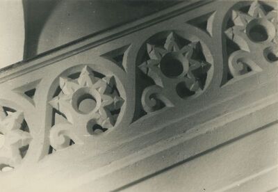 Klenovnik - dvor Draškovića, detalj kamene stubišne ograde