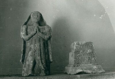 Krašić - Crkva Presvetog Trojstva, kapitel i kip sv. Jane