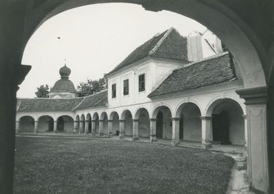 Trški Vrh (Krapina) - Crkva Majke Božje Jeruzalemske, vanjština, detalj
