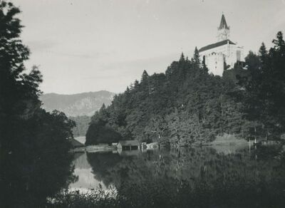 Trakošćan - dvorac, pogled s jezera