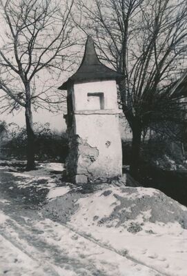 Tounj - poklonac u selu