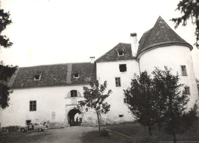 Jastrebarsko - Dvorac Erdődy, glavno pročelje