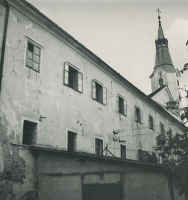 Klanjec - Franjevački samostan, pročelje
