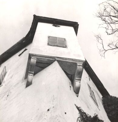 Slavetić - Dvorac Oršić, erker južnog trakta