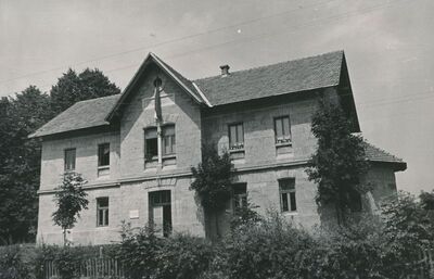 Jasenak (Ogulin) - Zgrada osnovne škole