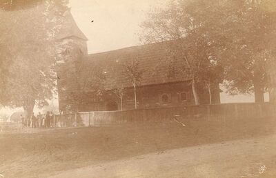 Velika Mlaka (Velika Gorica) - Kapela sv. Barbare, južno pročelje