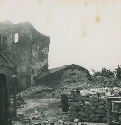 Ivanec - Stari grad, ostaci južnog krila