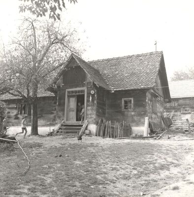 Kozjača - Tradicijska kuća, ulazno pročelje