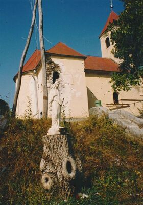 Ladvenjak (Karlovac) - Župna crkva svetog Vida, ratno oštećenje