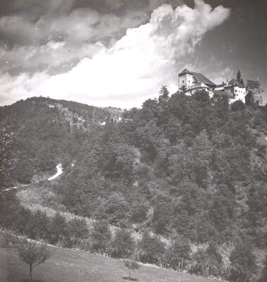 Slavetić - Dvorac Oršić, pogled s jugozapada