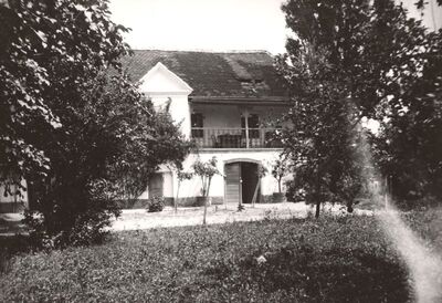 Repišće - Drvena kurija, dvorišno pročelje