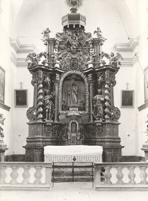 Kotari - Crkva sv. Leonarda, glavni oltar