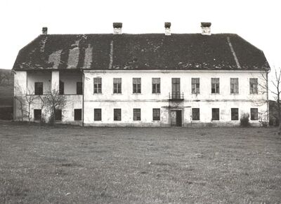 Kraj Donji - Kurija, zapadno pročelje