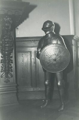 Trakošćan - viteška dvorana, oklopnik