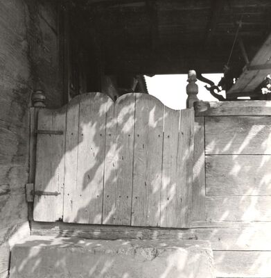 Bukevje - Ulazna vrata trijema