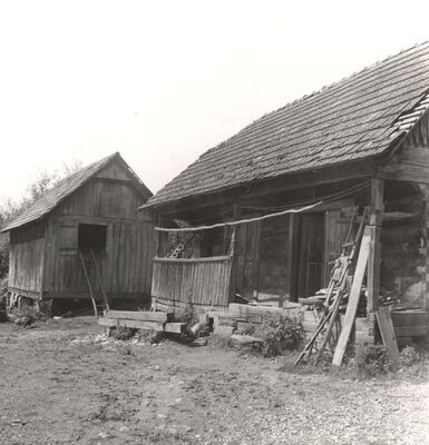 Bukovčak - Gospodarske zgrade