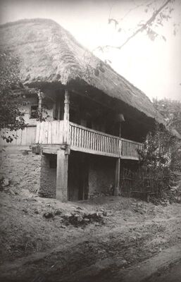 Rozga - Kurija starog župnog dvora, ulazno pročelje