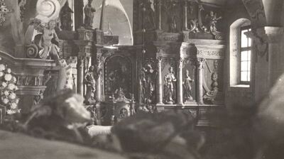 Komin - Crkva sv. Tri Kralja, oltar