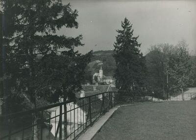 Krapina - Samostan franjevaca Provincije sv. Ćirila i Metoda i crkva sv. Katarine, situacija u krajoliku