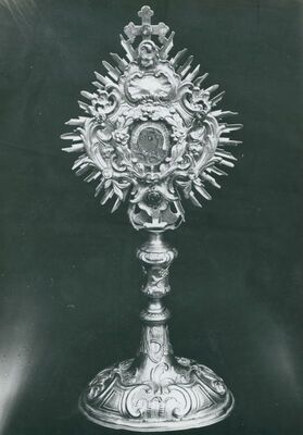 Gradec - Crkva Ranjenog Isusa, relikvija u obliku monstrance