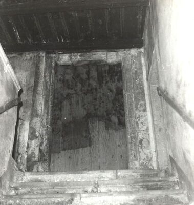 Slavetić - Dvorac Oršić, prvi kat branič kule