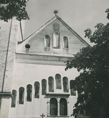 Križovljan Radovečki - župna crkva Uzvišenja sv. Križa, glavno pročelje