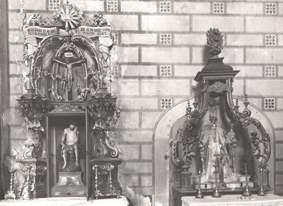 Kloštar Ivanić - Crkva Uznesenja Blažene Djevice Marije, oltari Ranjenog Isusa i Majke Božje