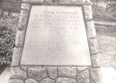 Rakovec - Spomenik NOB-e, ploča s natpisom