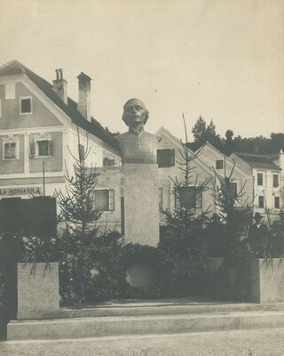 Klanjec - Spomenik Antunu Mihanoviću, situacija