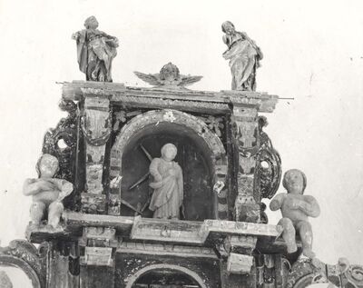 Erdelj (Generalski Stol) - Kapela sv. Mihovila, detalj retabla glavnog oltara