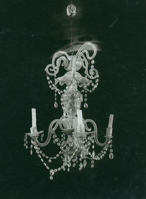 Lučko - Crkva Bažene Djevice Marije Lauretanske, luster