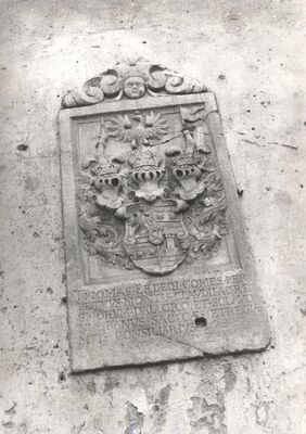 Jastrebarsko - Dvorac Erdődy, grb