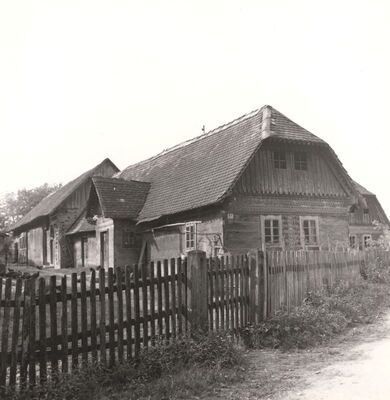 Ruča - Tradicijska kuća, ulazno i ulično pročelje