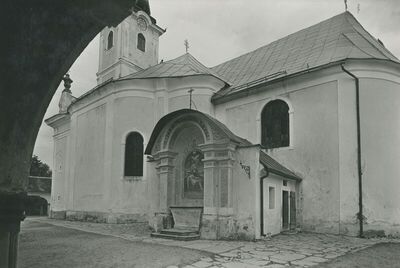 Trški Vrh (Krapina) - Zavjetna crkva Majke Božje Jeruzalemske, vanjština