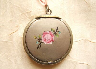 Privjesak u obliku medaljona