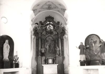 Hrženik - Kapela sv. Ivana Krstitelja, glavni oltar