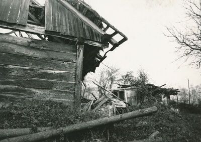Žakanje - Podvorci, Razrušena okućnica