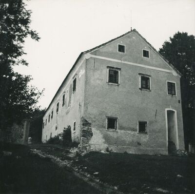 Veternica (Novi Golubovec) - Kurija, vanjština