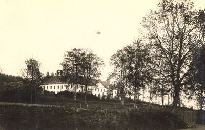 Paukovec - Dvorac, situacija