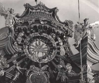 Kloštar Ivanić - Župna crkva Uznesenja Blažene Djevice Marije, atika