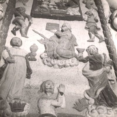 Komin - Crkva sv. Tri Kralja, oltar