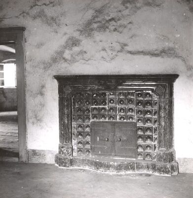 Slavetić - Dvorac Oršić, kamin