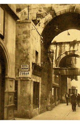 Split, Zapadna (Željezna) vrata