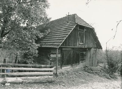 Vrhovac (Ozalj) - Gospodarska zgrada