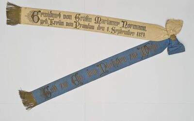 Zastavna vrpca uz zastavu Dobrovoljnog vatrogasnog društva Osijek – Gornji grad