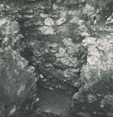 Varaždinske Toplice - Arheološka iskopavanja, razrušeni dio zida